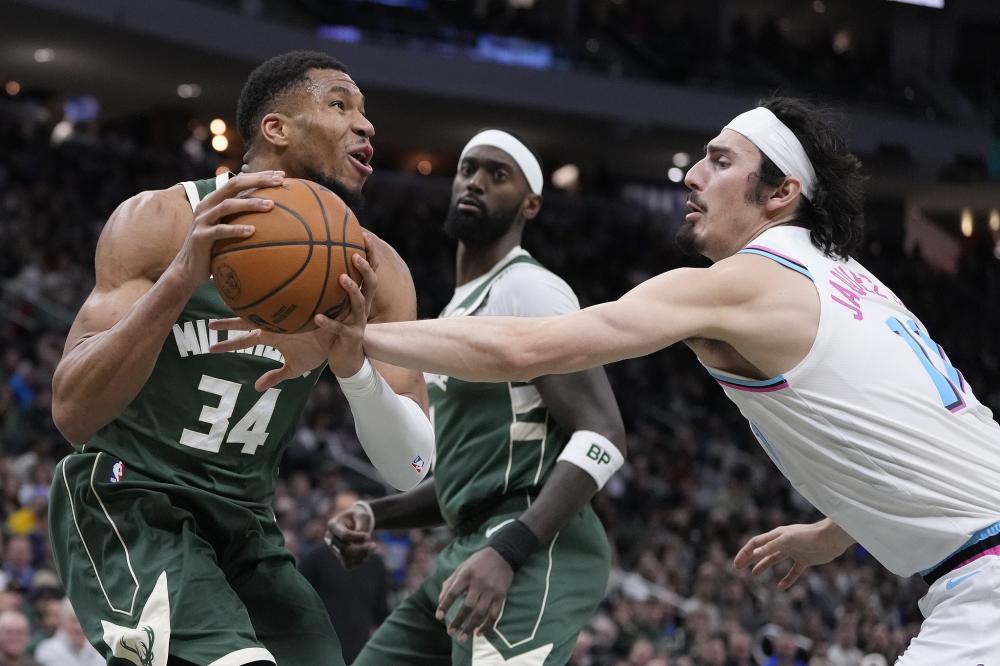 阿坎吉凭借 阿坎吉凭借