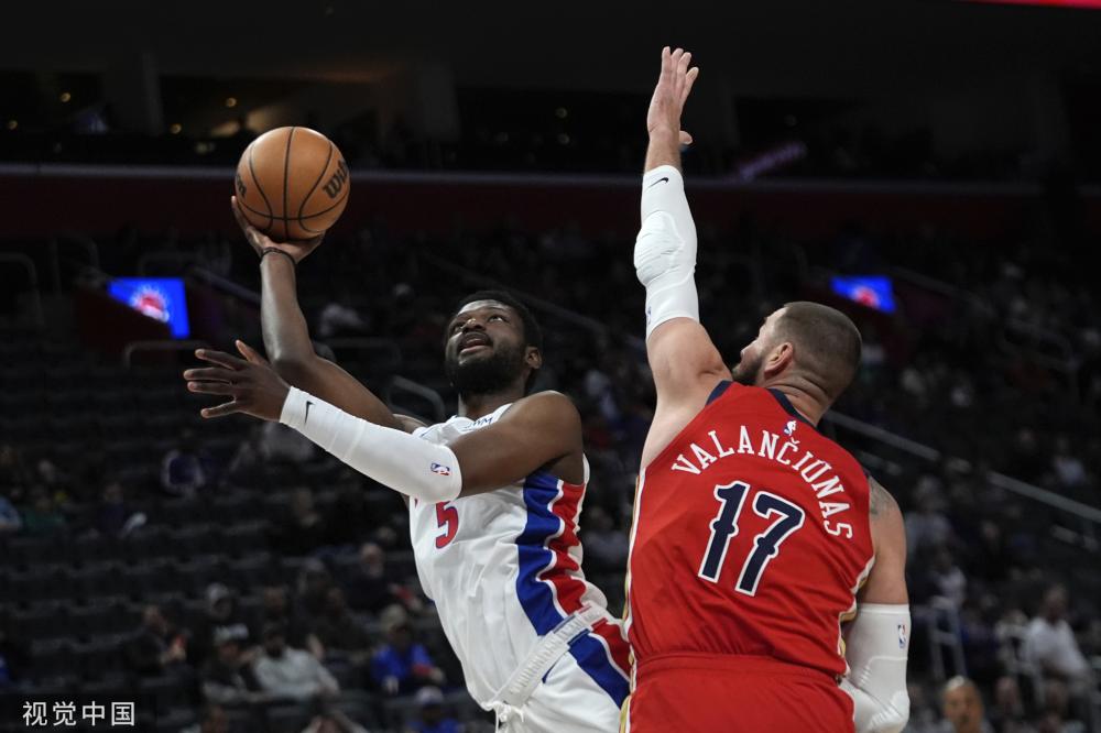 显然过于依 显然过于依