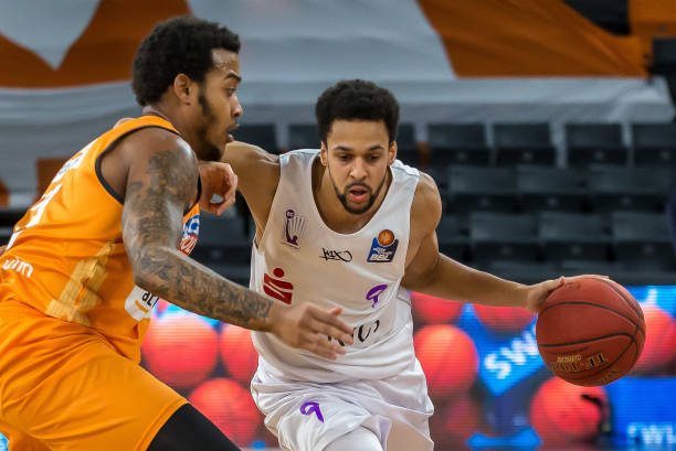 志而闻名 志而闻名